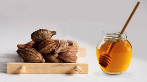 Quả kha tử ngâm mật ong trị đau họng hiệu quả