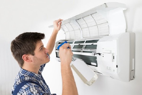 Vệ sinh điều hòa định kì