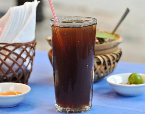Ly nước sâm ngọt nhẹ, thanh mát