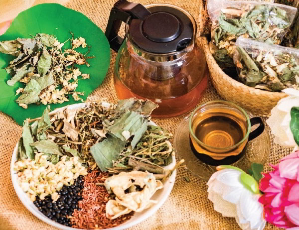 Pha trà giảm cân từ lá nam