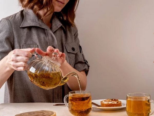 Lá vối tốt cho người đầy hơi, khó tiêu, tiểu đường...