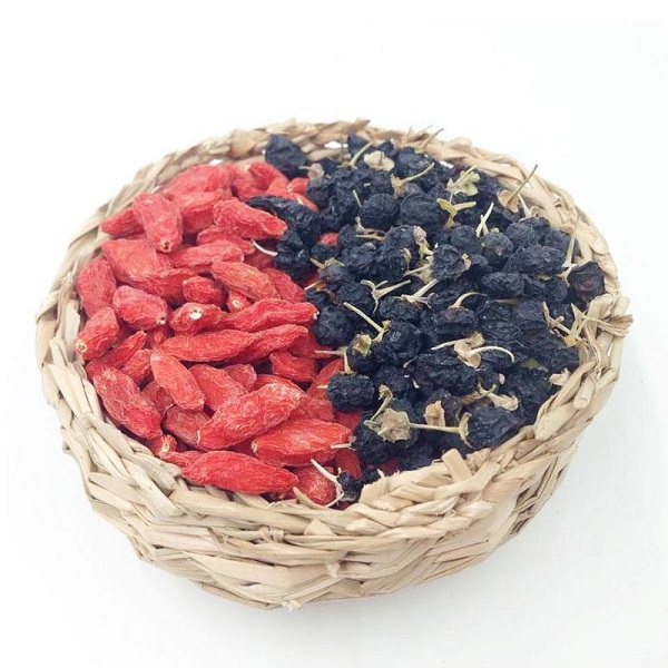 Nên chọn hắc kỷ tử hay kỷ tử đỏ?