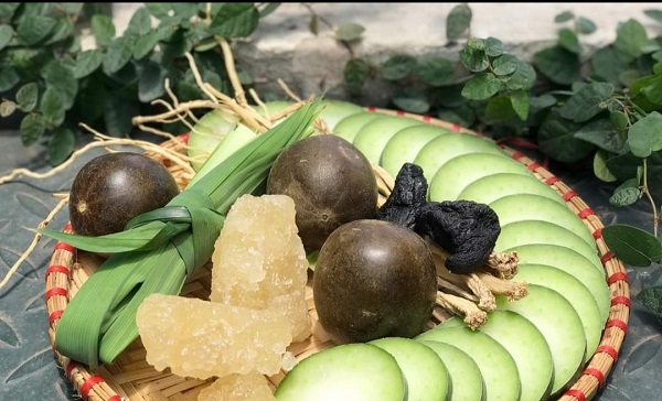 Nguyên liệu nấu nước bí đao la hán quả