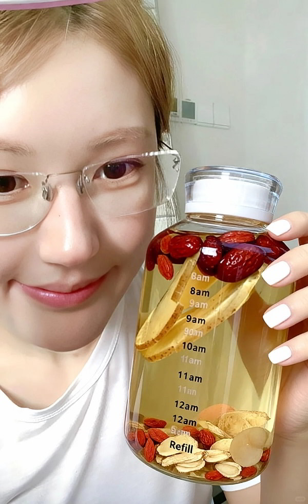 Chăm sóc da từ bên trong từ Triệu Lộ Tư