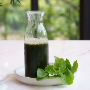 Nước rau má giúp hỗ trợ thanh nhiệt, làm mát cơ thể