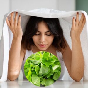 Xông mặt bằng rau má giúp lỗ chân lông thông thoáng